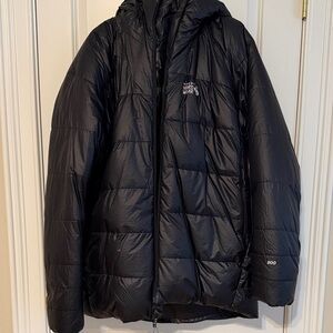 Mountain Hardwear Men’s Black Hooded Puffer Jacket